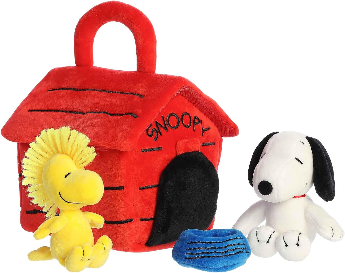 Aurora Peanuts - Juego adorable de casa para perros de Snoopy de 7...