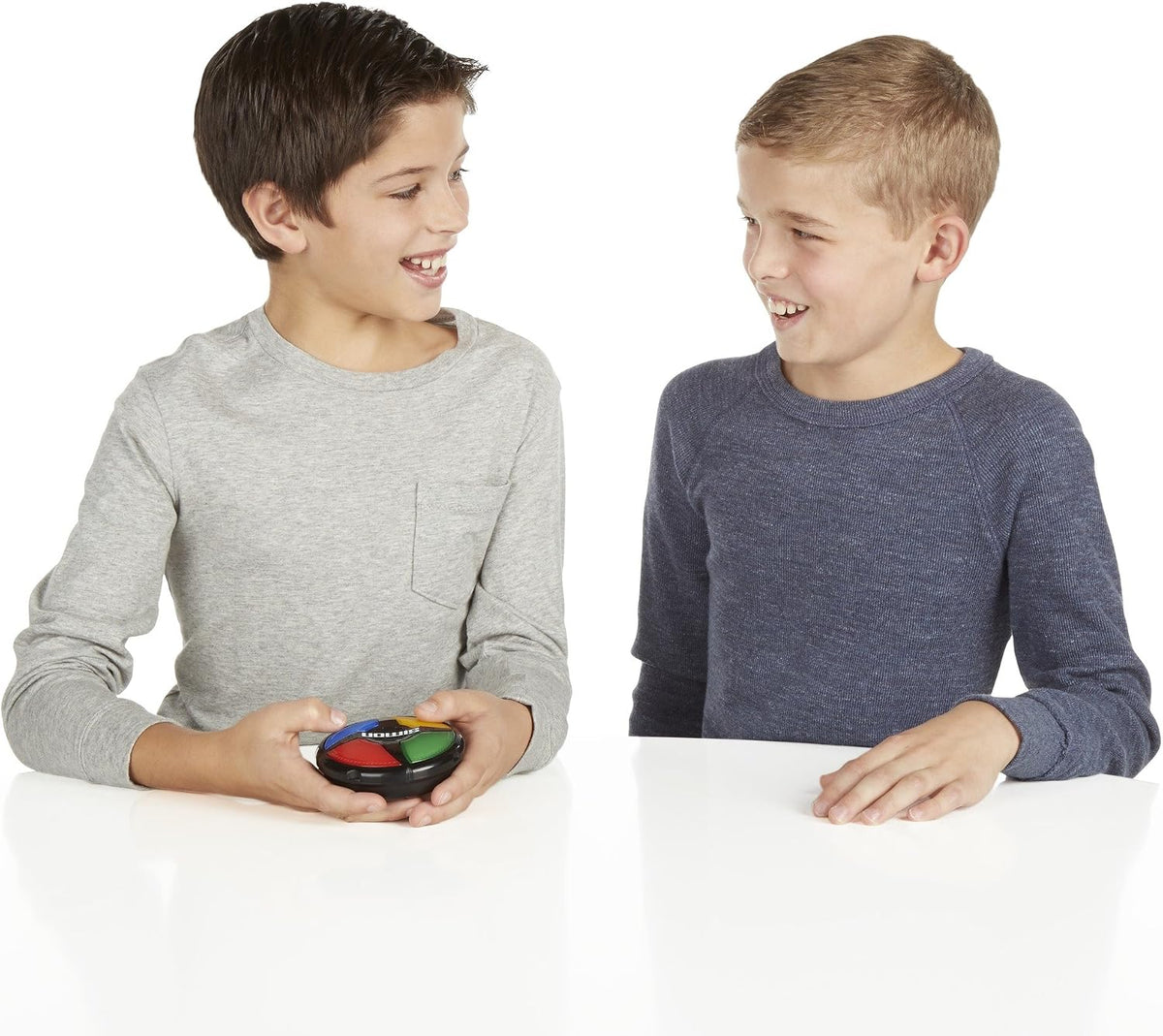 Hasbro Gaming Simon Micro Series - Juego electrónico para 1 o más j...
