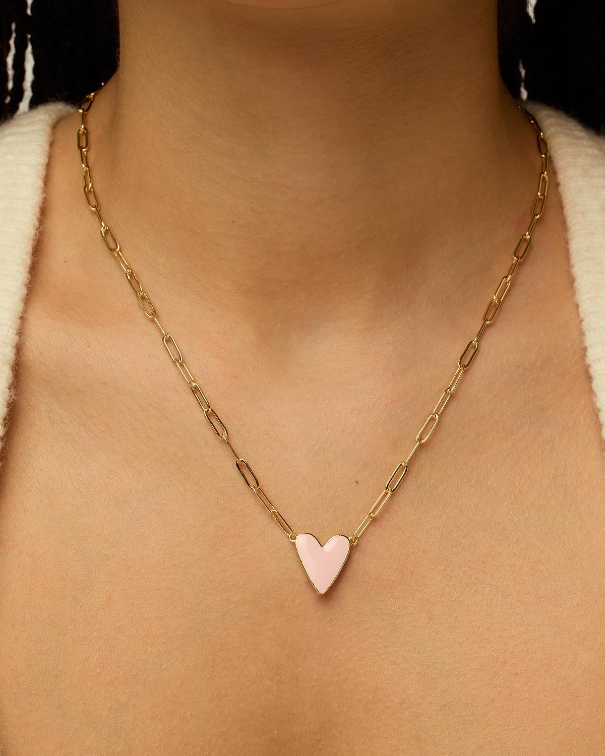 PAVOI - Collar con colgante de corazón esmaltado chapado en oro de...