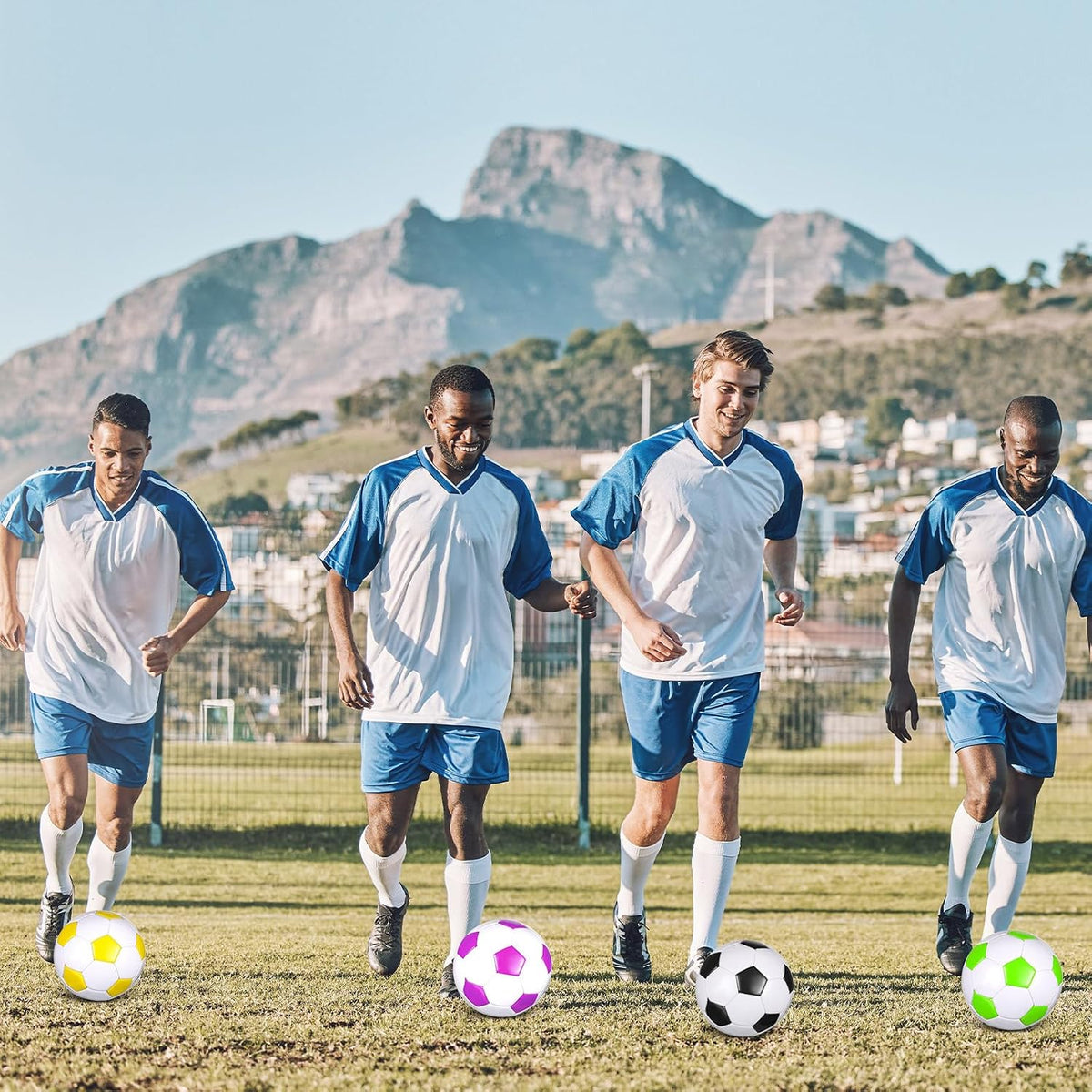 Soulchen 48 pelotas de fútbol a granel con bomba desinflada, tamaño...