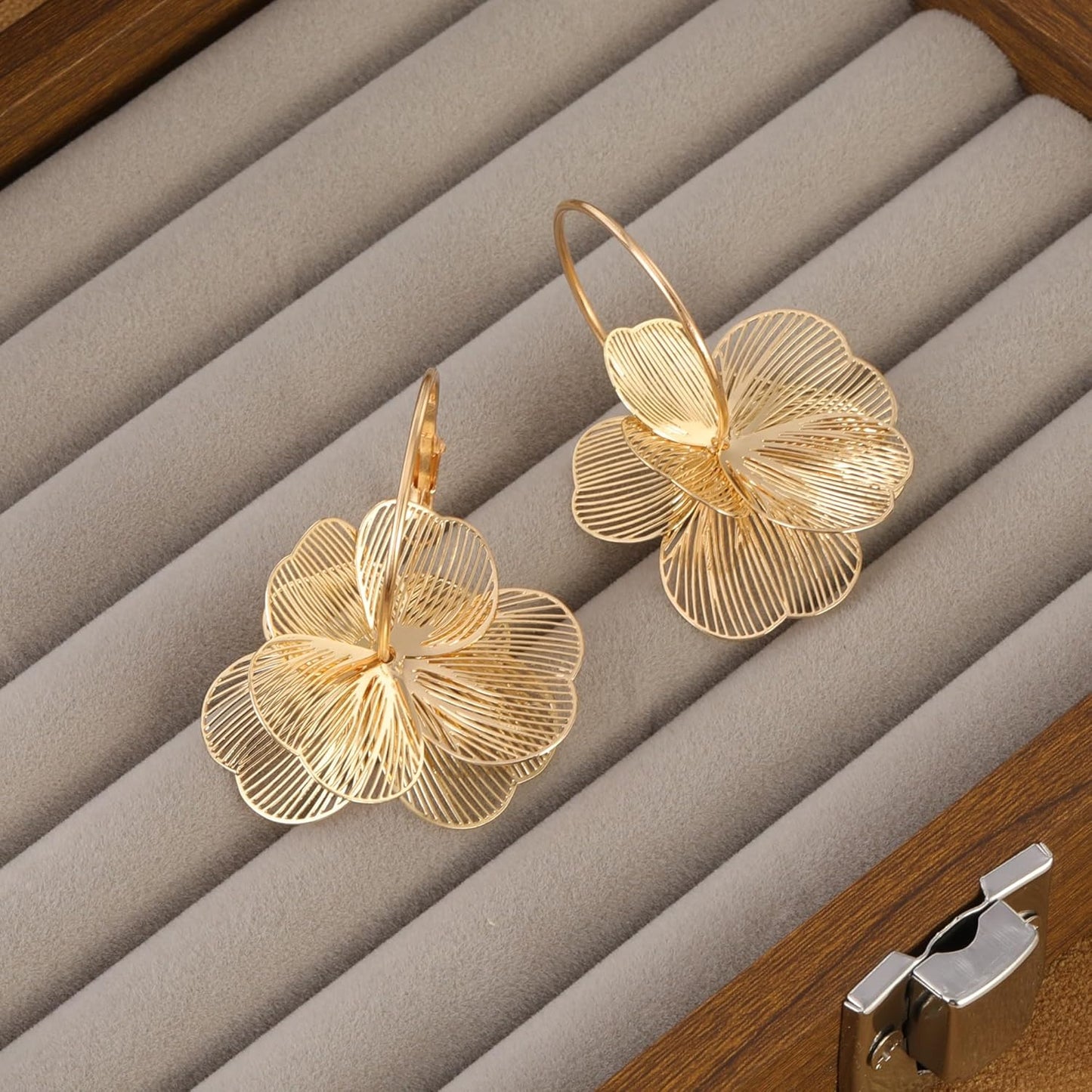 Aretes colgantes de flores para mujer, aretes de aro de moda con di...