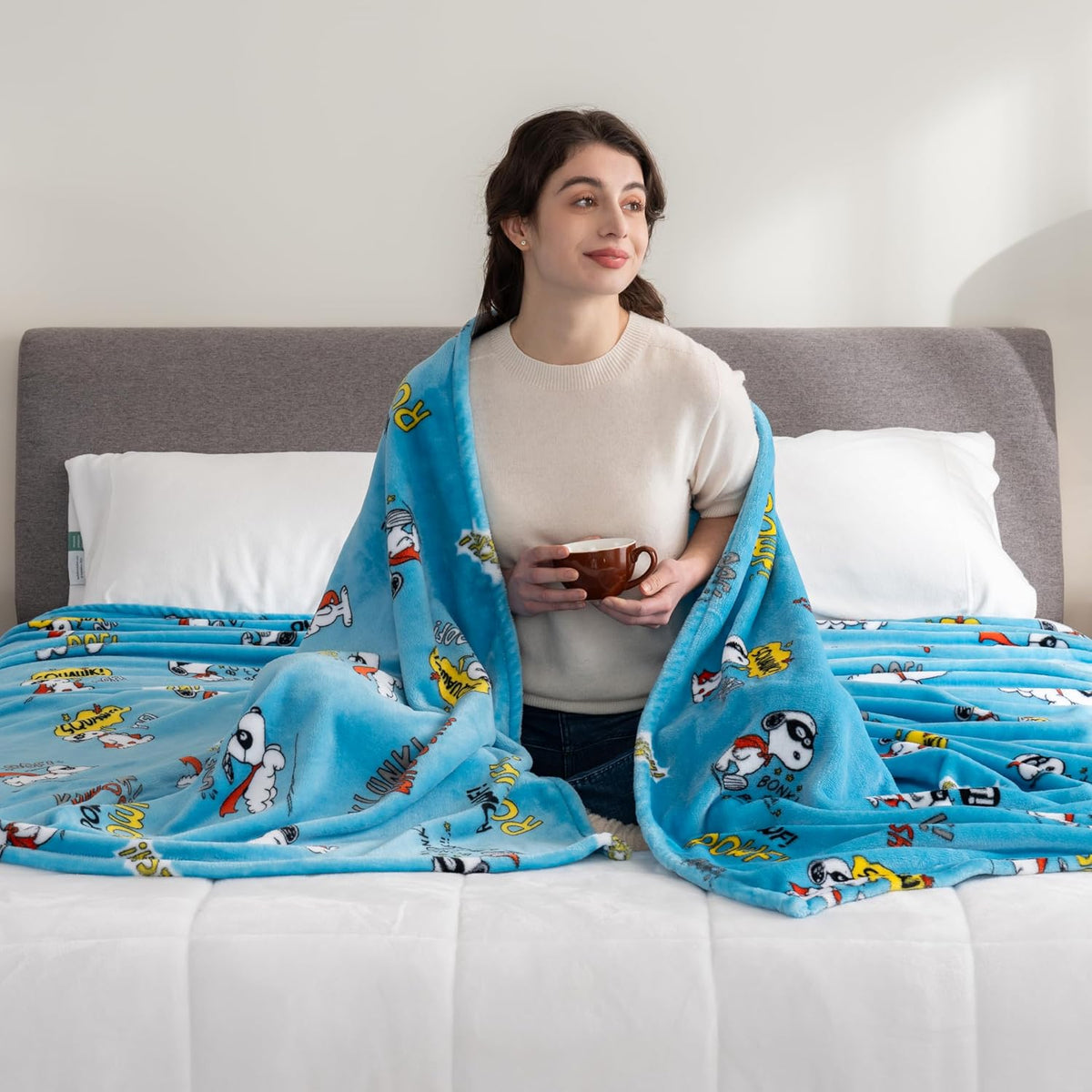 Berkshire Blanket Peanuts® VelvetLoft® Manta de Felpa de Personaje...