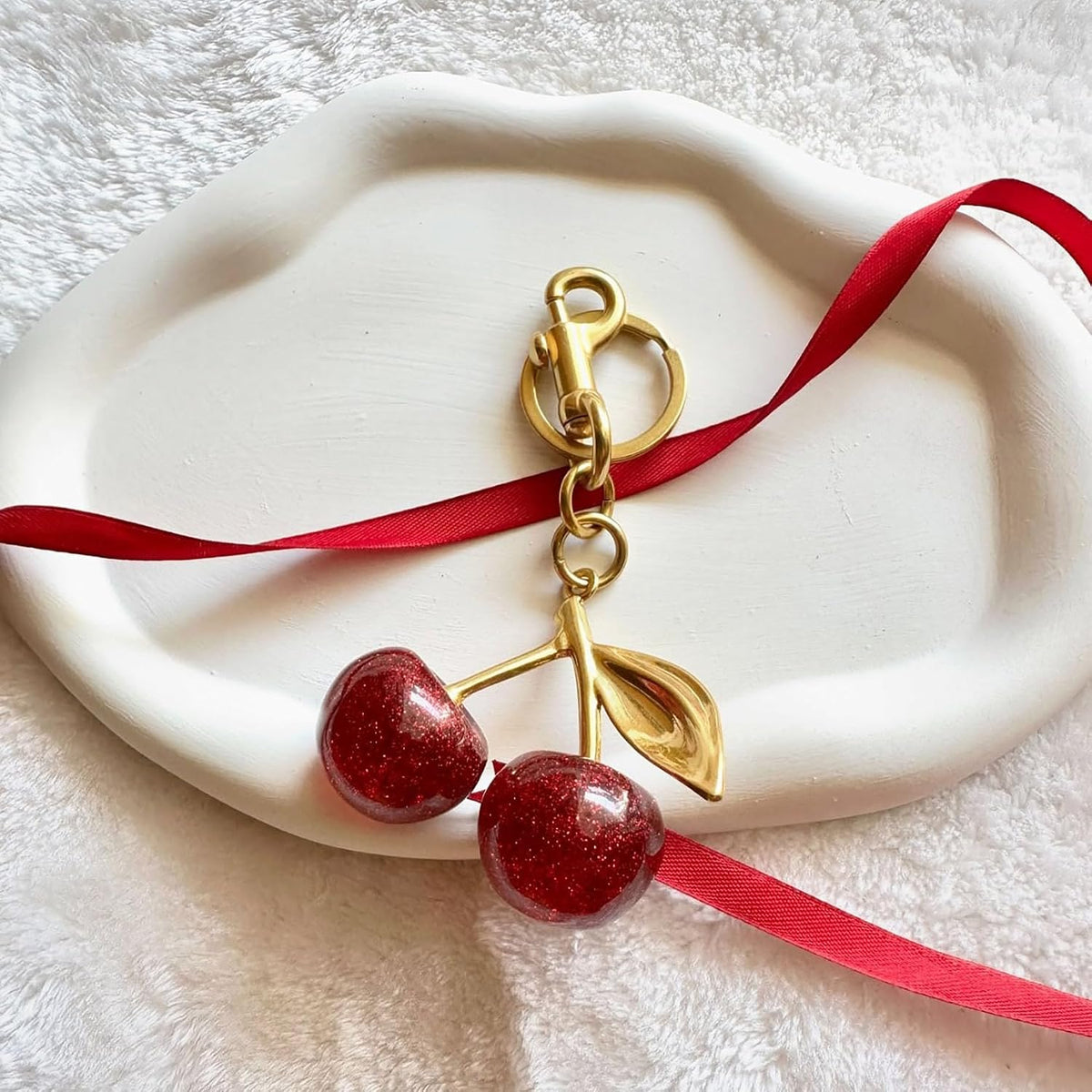 ZACAGO Llavero con dije de cereza para bolso, accesorio, regalo par...