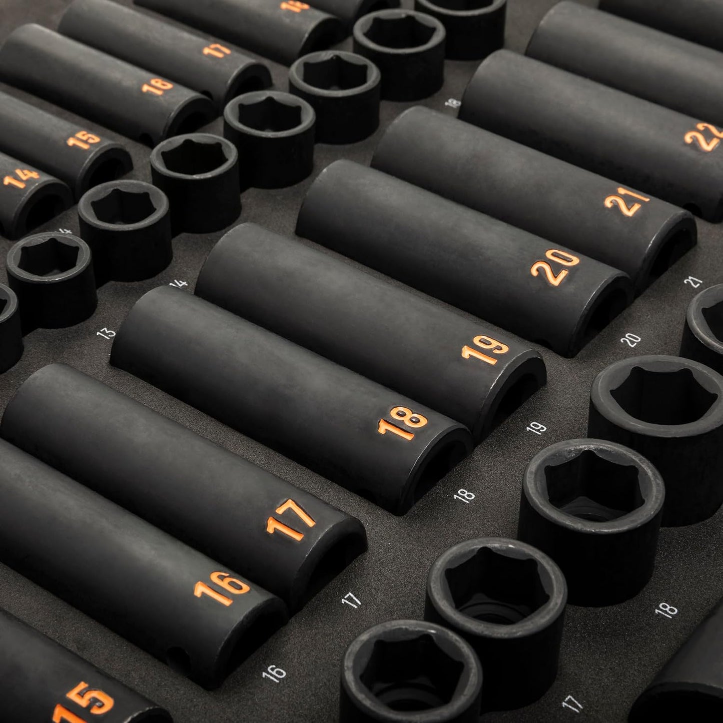 GEARWRENCH 68 piezas 3\/8" y 1\/2" Drive 6 puntos métrico e...