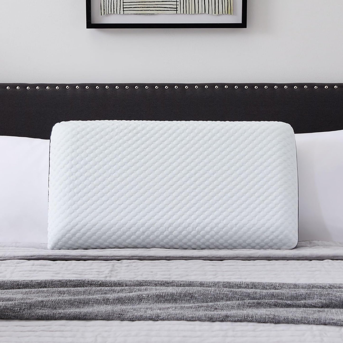 Almohada de espuma viscoelástica de gel ventilada Weekender. Funda...