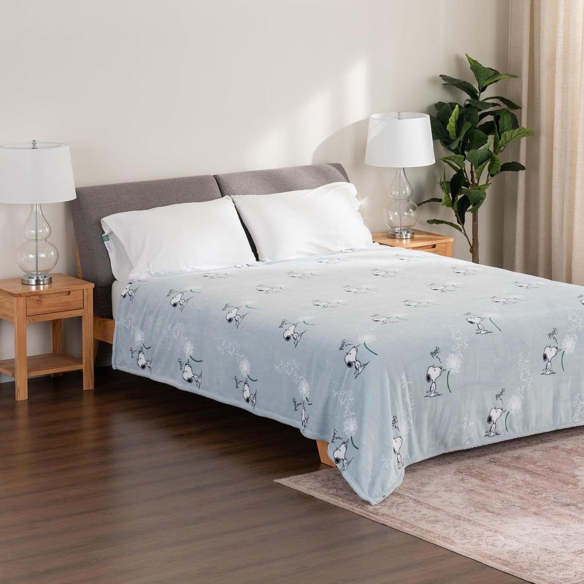 Berkshire Blanket Peanuts® VelvetLoft® Manta de Felpa de Personaje...
