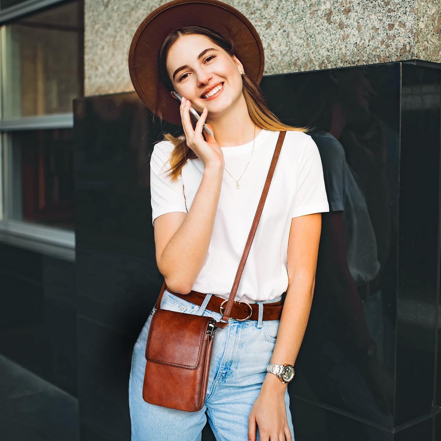 Iswee - Bolso cruzado de cuero para mujer con bloqueo RFID, pequeño...