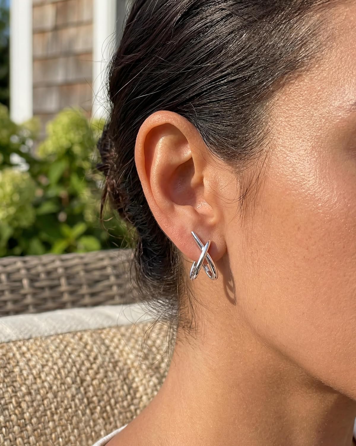 Aretes de oro para mujer, modernos, aretes de tuerca de oro de 14 q...
