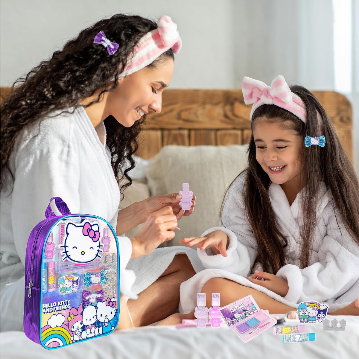Hello Kitty - Juego de maquillaje de mochila con cosméticos y acces...