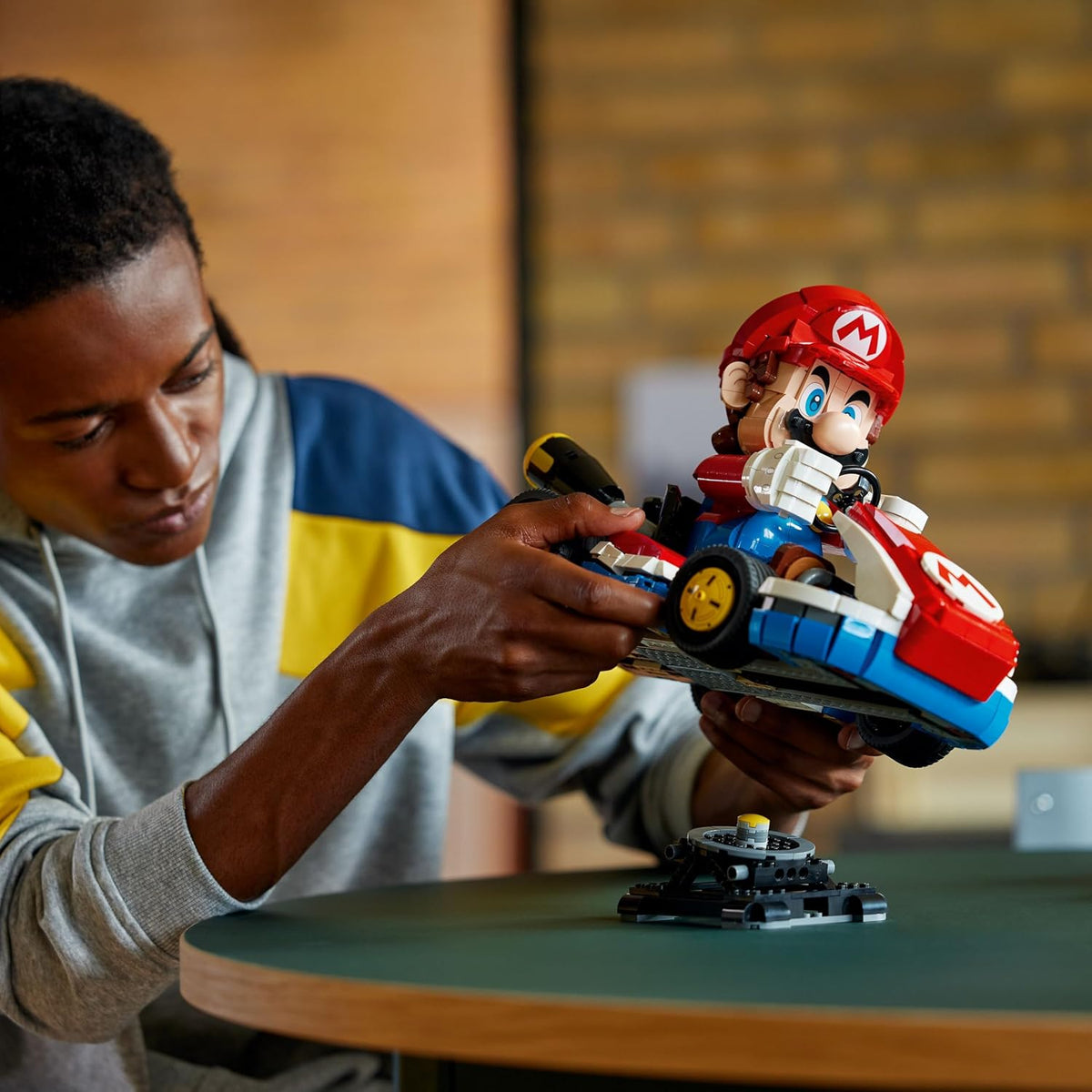 LEGO Super Mario: Mario Kart - Juego de construcción de Mario y kar...