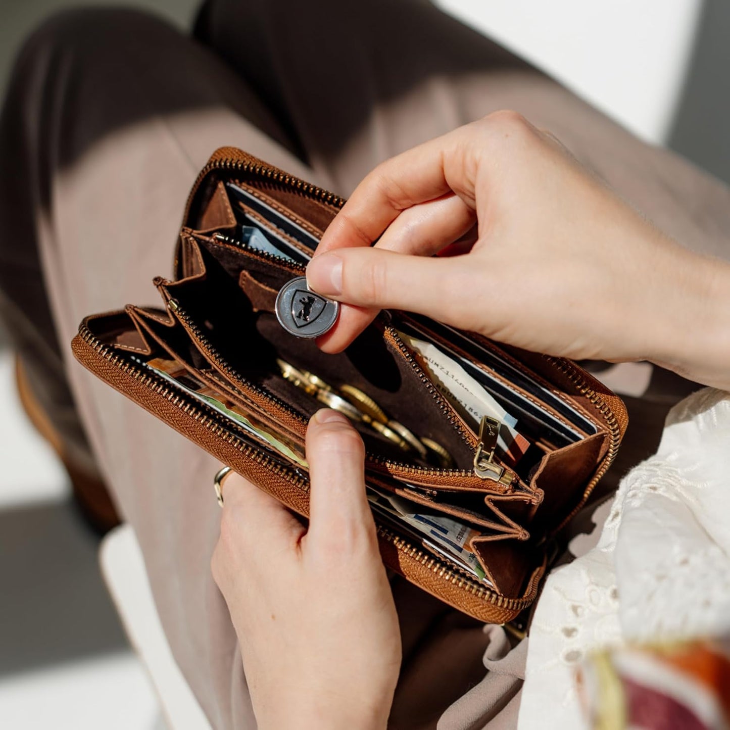 BERLINER BAGS Cartera Lyon de piel auténtica de alta calidad, con b...