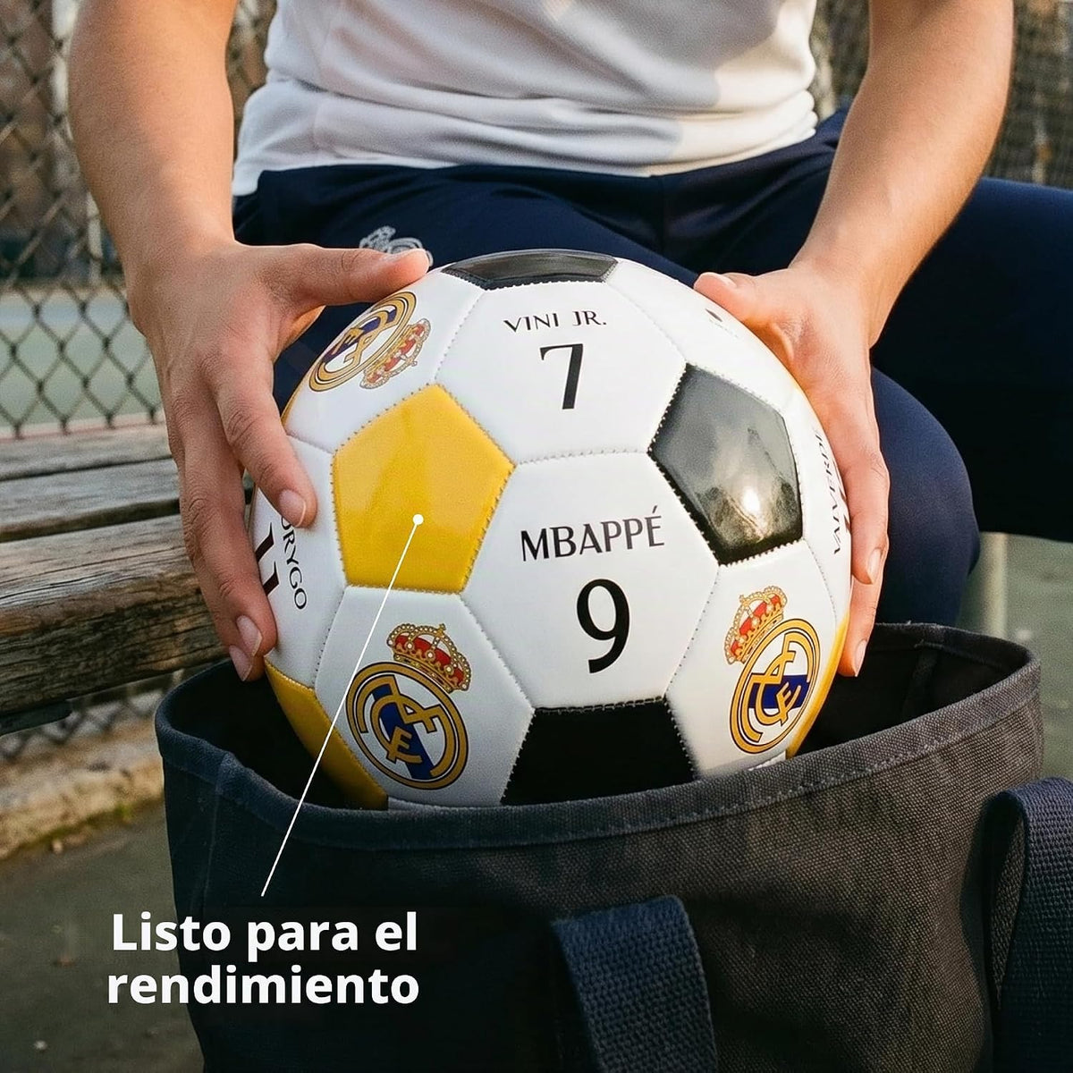 Maccabi Art Bola de fútbol oficial del Real Madrid