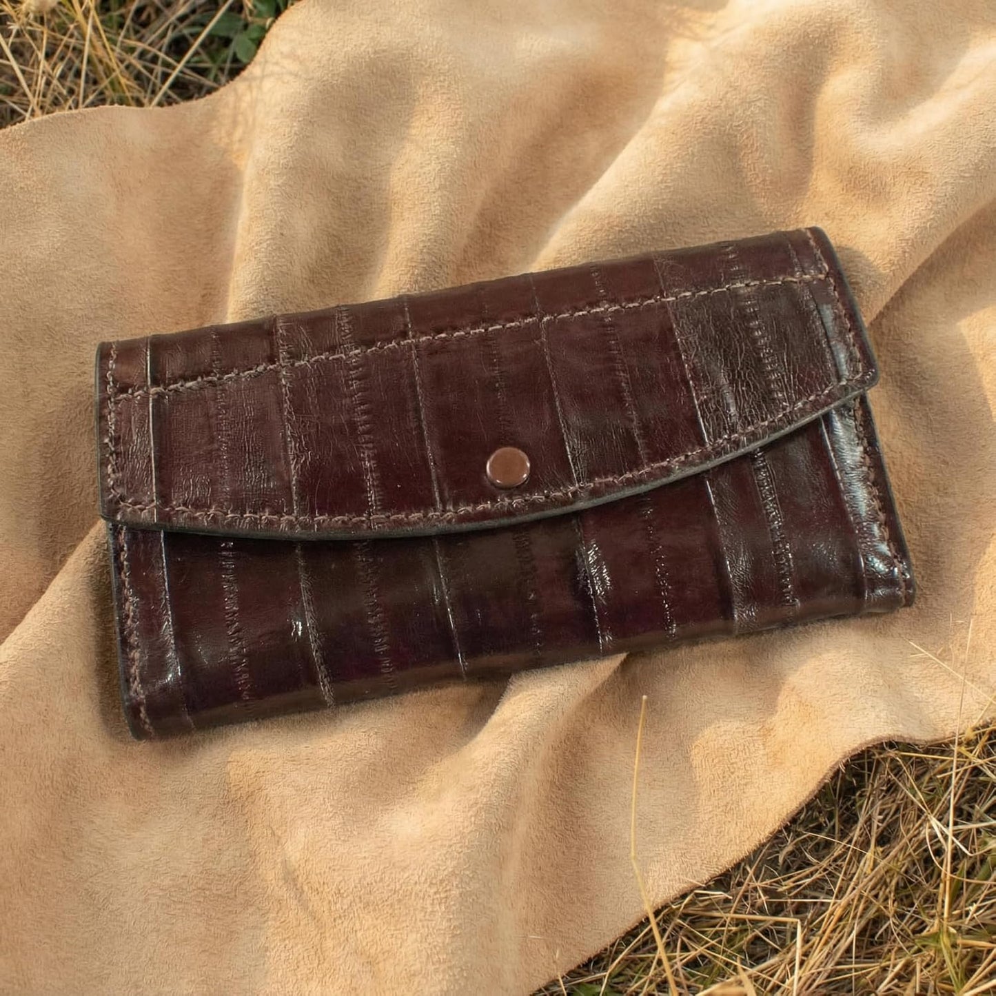 Cartera de mano de piel auténtica de anguila, Marrón