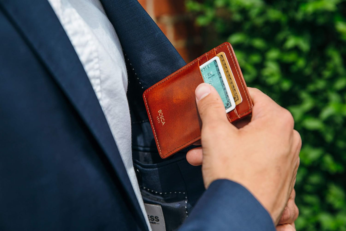 Bosca Cartera con bolsillo frontal para hombre en piel vieja - RFID