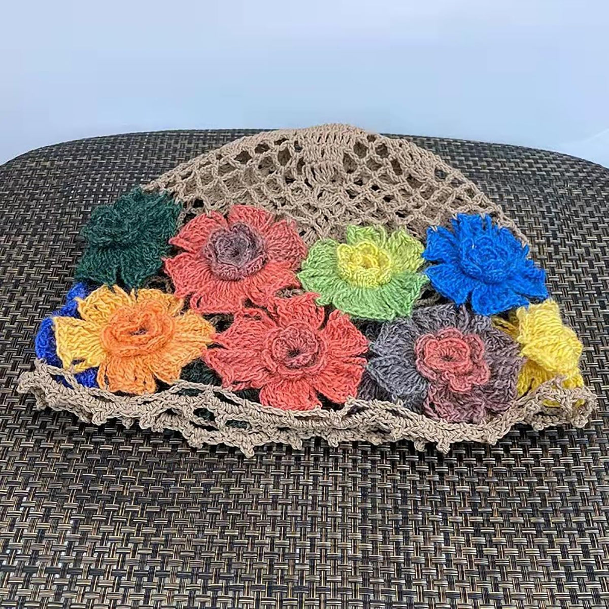 CORIRESHA Boho Chic Hecho a Mano Crochet Flor Beanie Ligero Hueco Y...