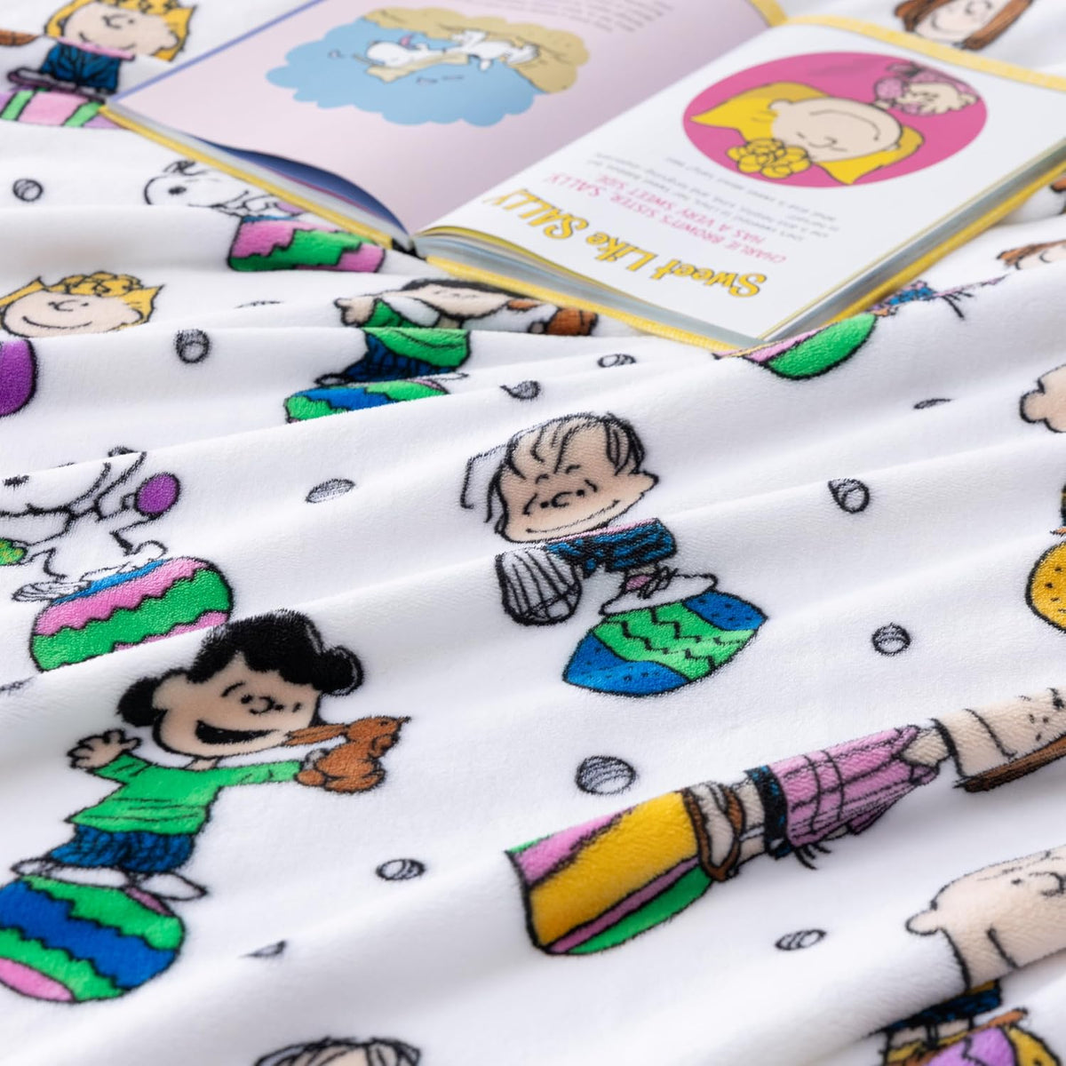 Berkshire Peanuts® VelvetLoft® - Manta de felpa de Snoopy con bonit...
