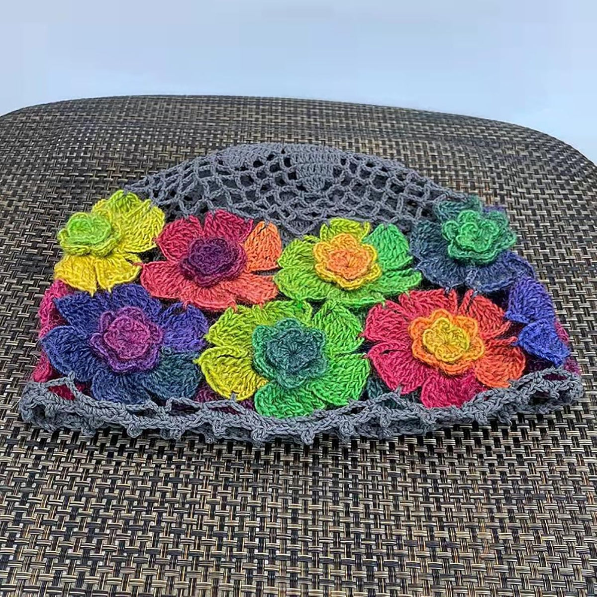 CORIRESHA Boho Chic Hecho a Mano Crochet Flor Beanie Ligero Hueco Y...