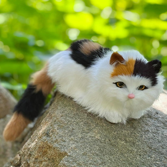 Figura realista de gato calicó para bebé, estatua de gatito peludo...