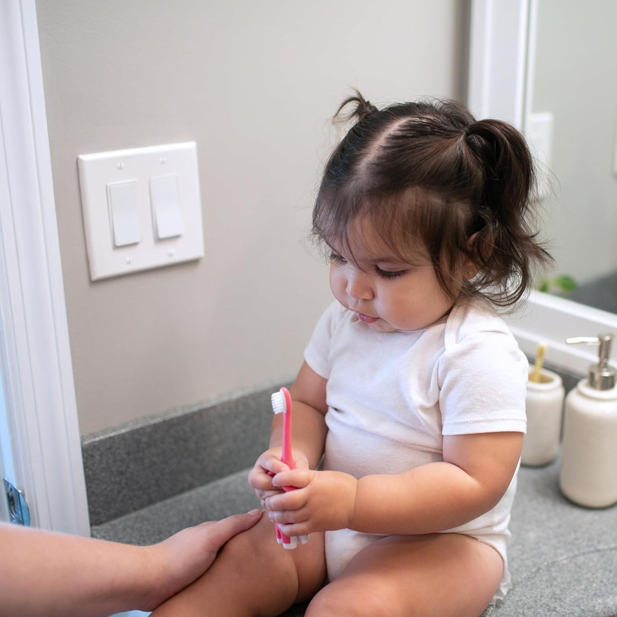 Dr. Brown's Cepillo de dientes para bebés y niños pequeños, ele...