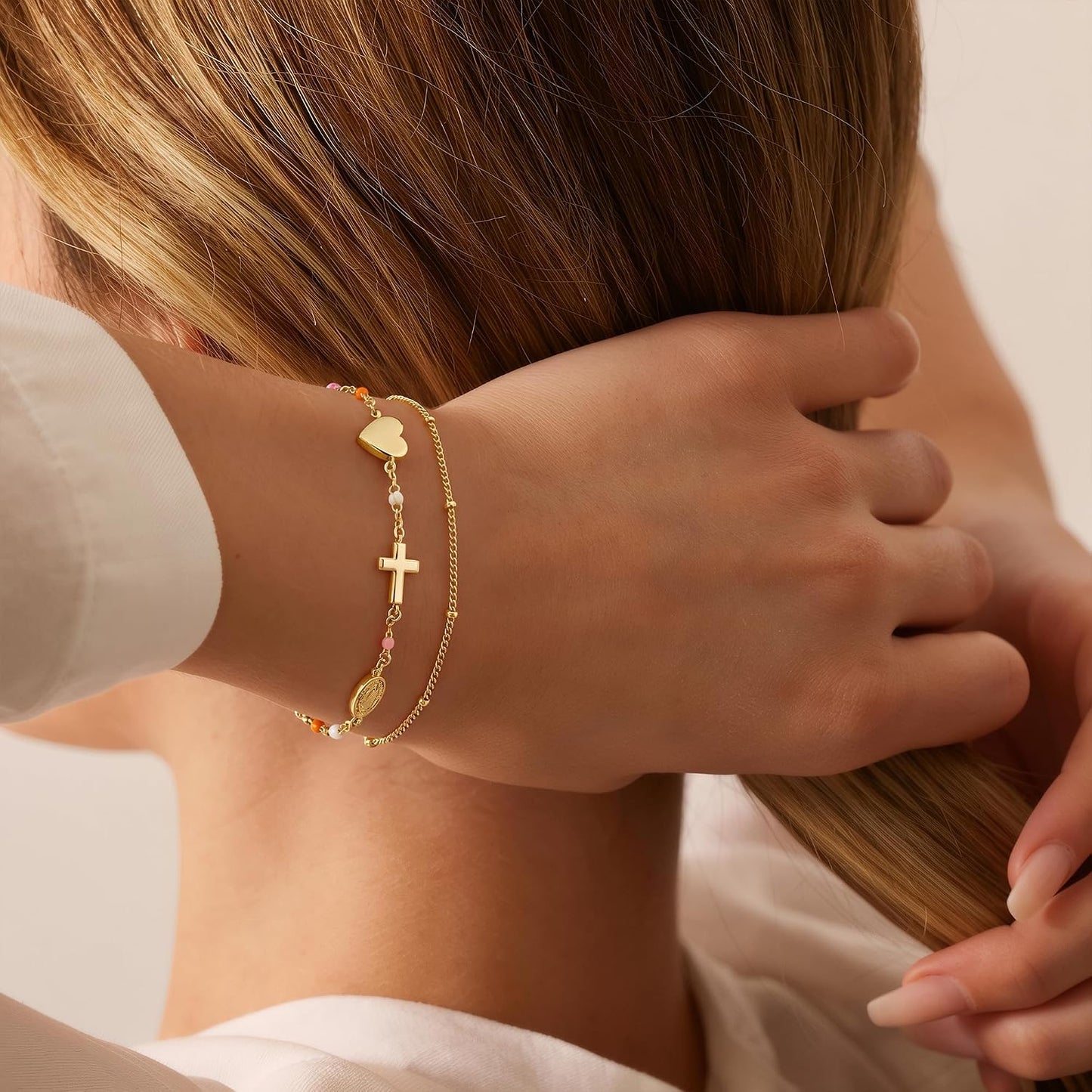 Turandoss Pulsera de cruz para mujer, chapada en oro de 14 quilates...