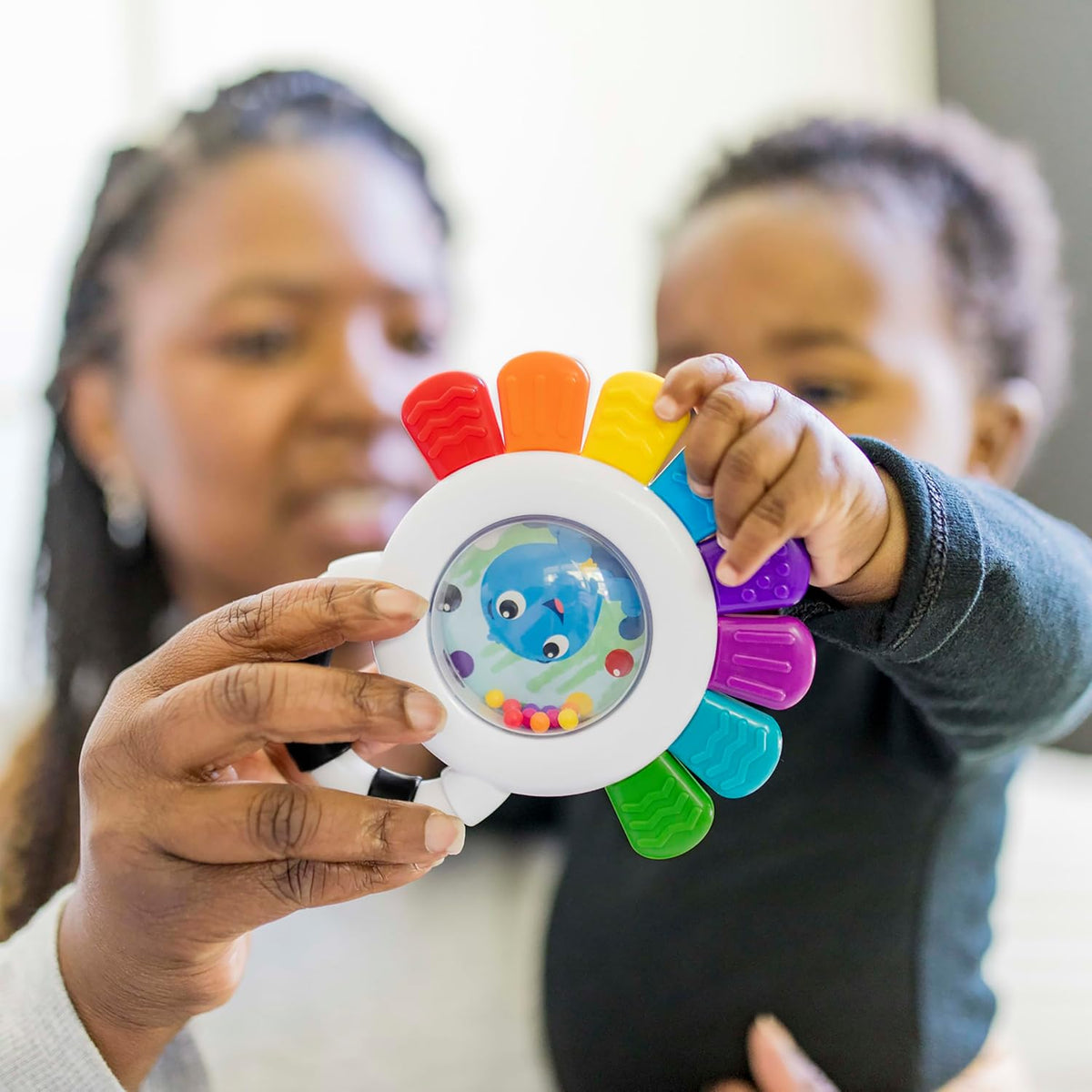 Baby Einstein Outstanding Opus The Octopus - Sonajero sensorial y m...