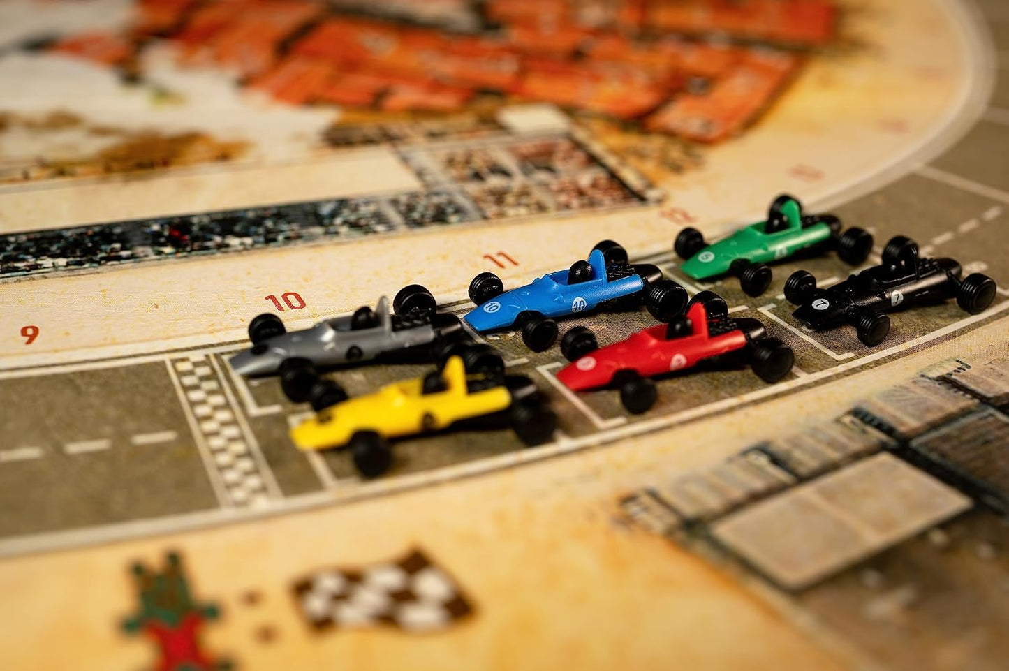 Asmodee HEAT: Pedal to the Metal - Juego de mesa intenso de carrera...