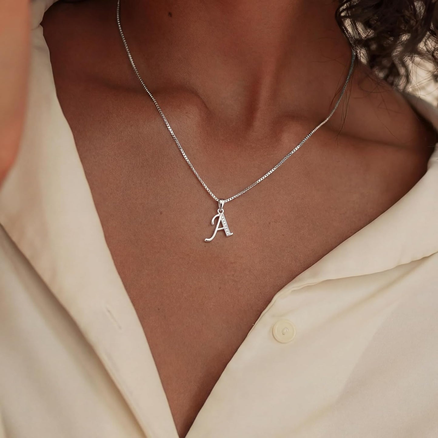 Fglqfam Collar con Inicial para Mujer, Cadena de Caja Chapada en Or...