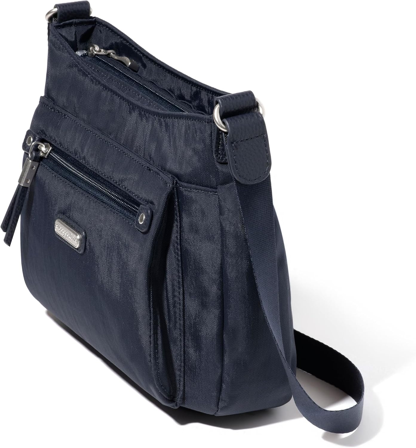 Baggallini La nueva colección clásica Uptown Bagg