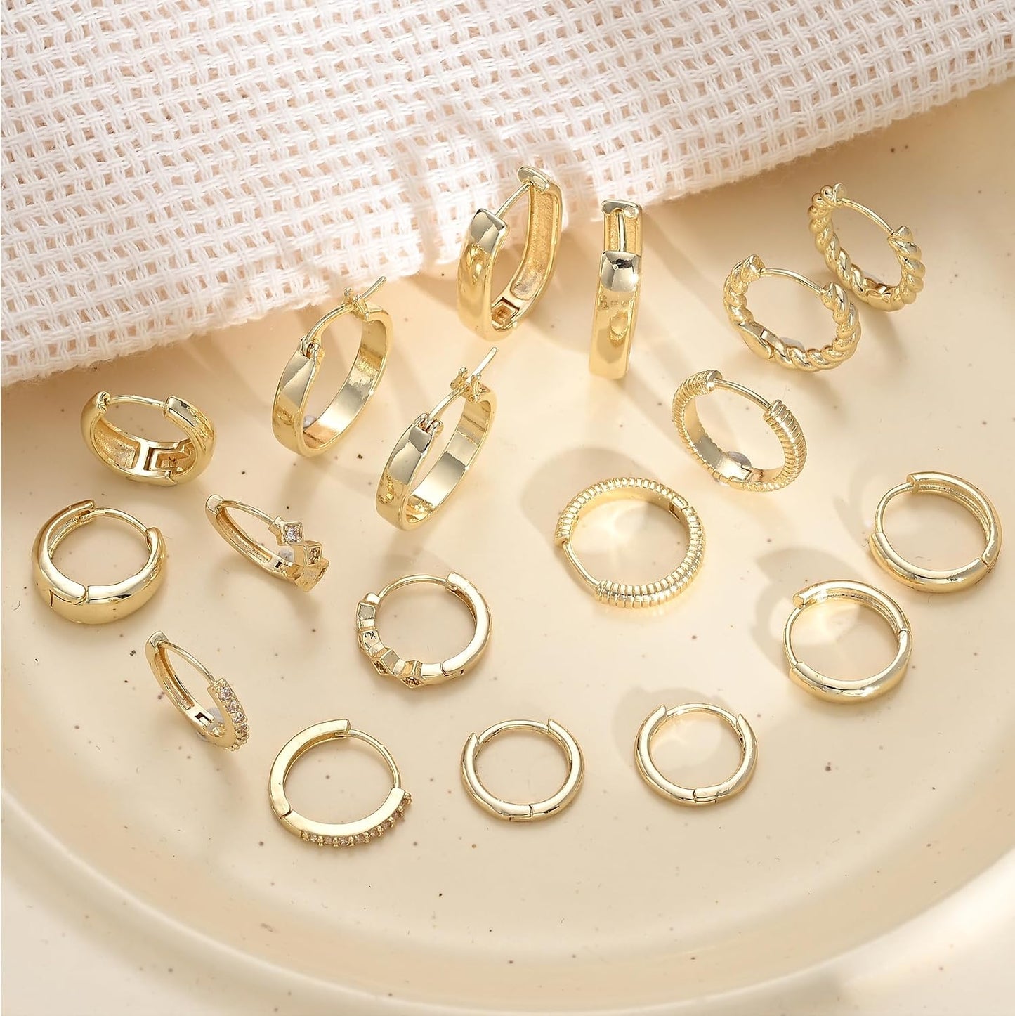 Juego de 9 pares de aretes pequeños tipo aro huggie de oro\/plata p...