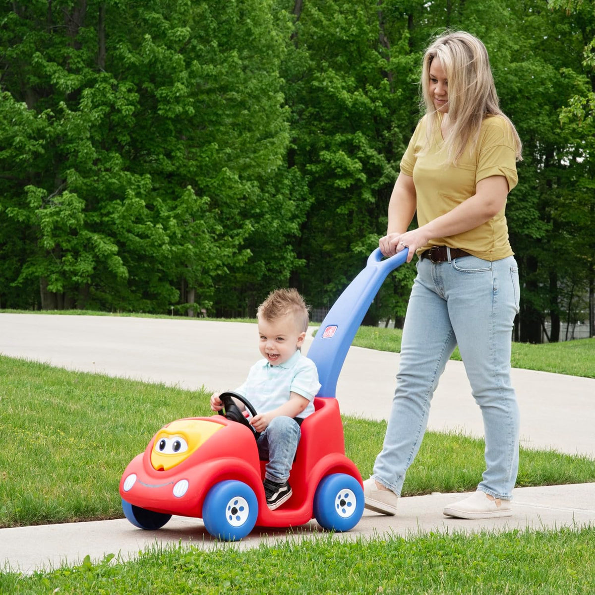 Correpasillos para niños en color rojo, de Step2
