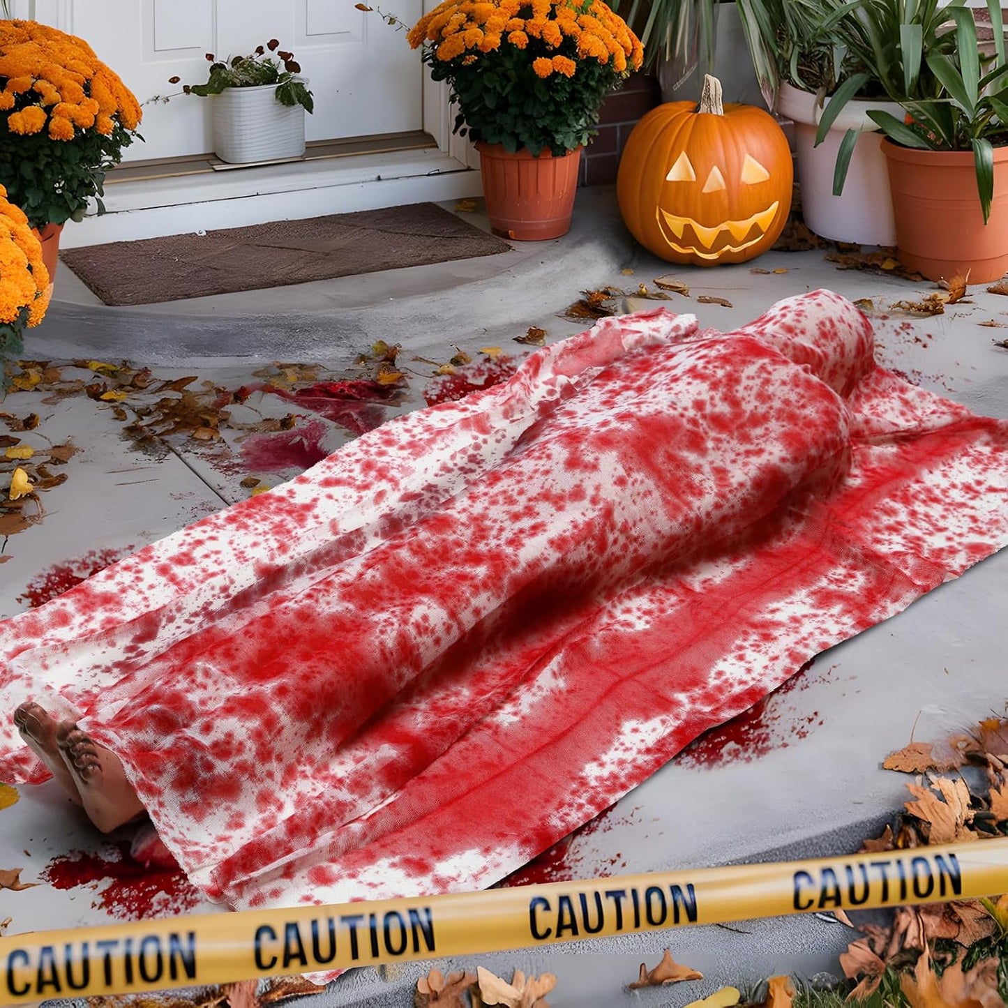 Decoración de Halloween: accesorio de cadáver sangriento de 5 pies,...