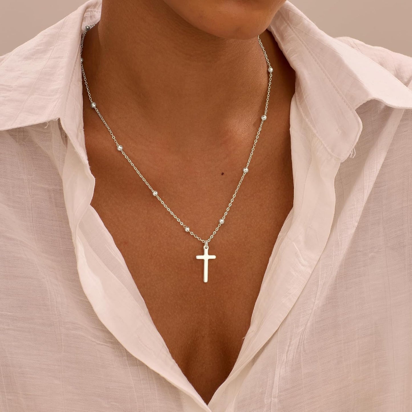 De Amo Sara Collar de cruz para mujer, delicado colgante de cruz ch...