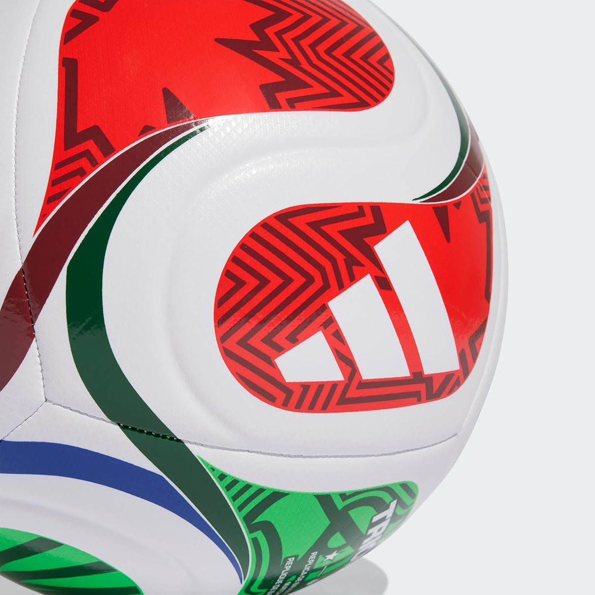 Balón de fútbol adidas Trionda 2026 FIFA World Cup unisex blanco
