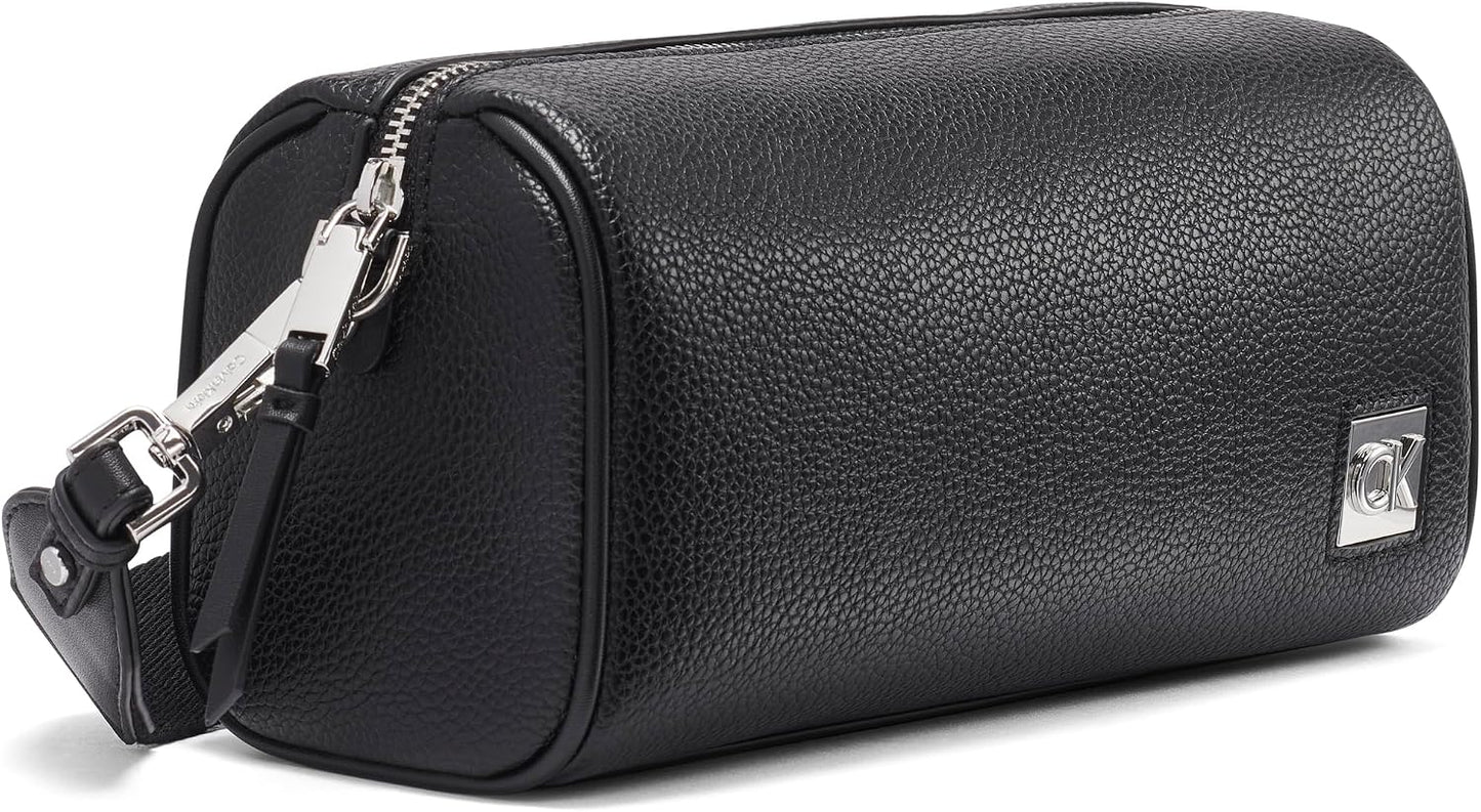 Calvin Klein Bandolera Rue Barrel para mujer