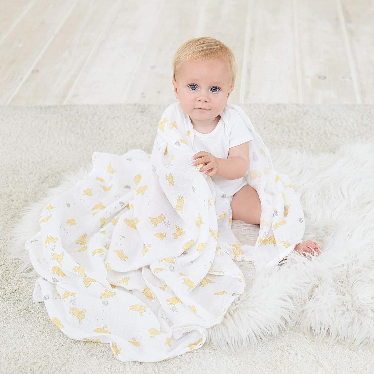 aden + anais Essentials - Mantas de muselina de Disney para bebés n...