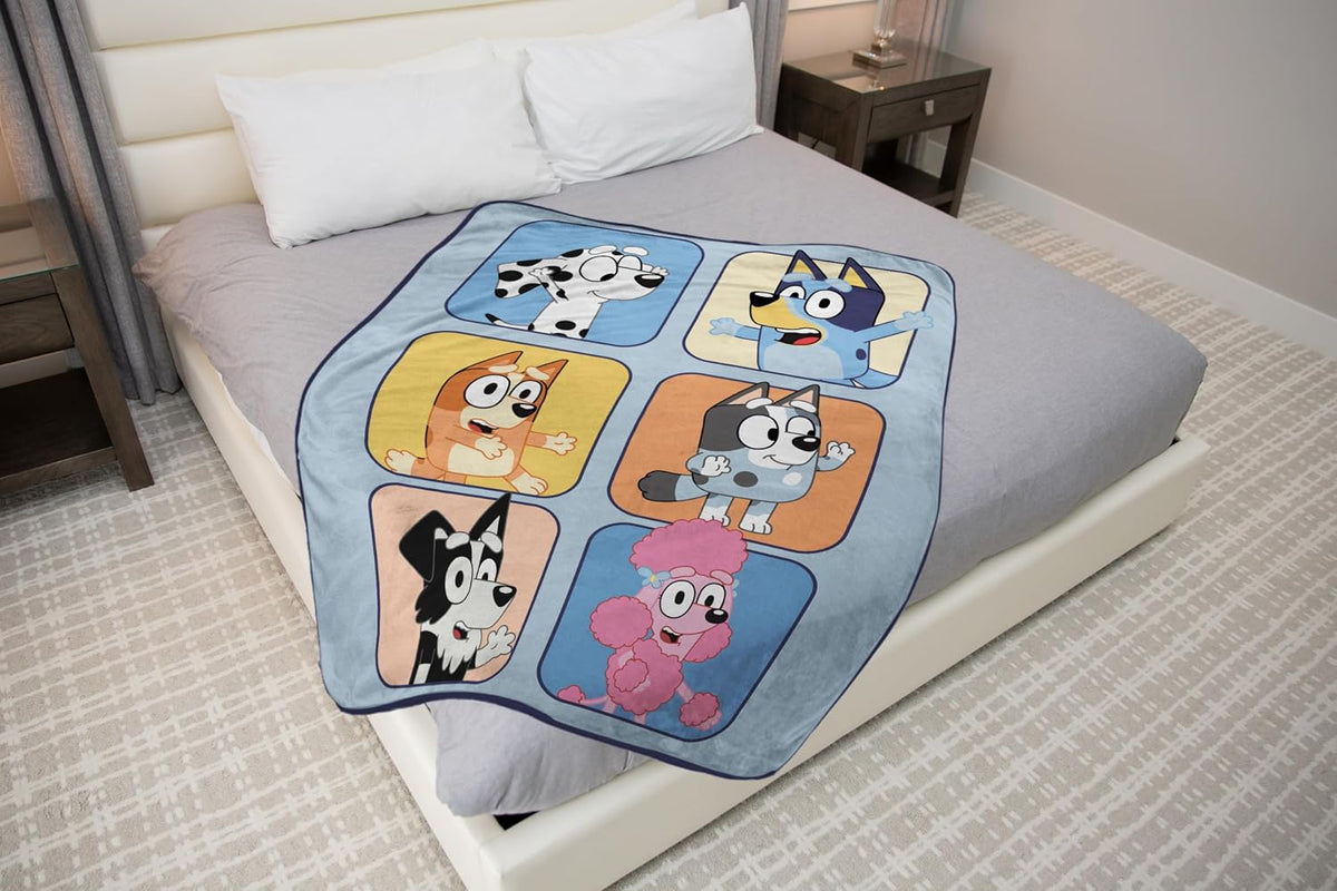 Sunny Side Up Bluey &amp; Friends - Manta de felpa para niños, mide...