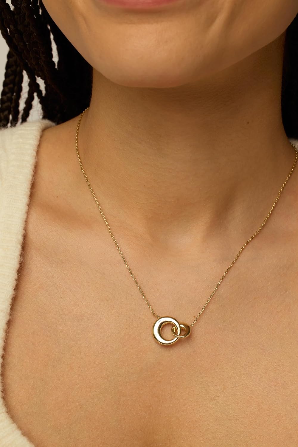 PAVOI Collar con colgante de entrelazado delicado chapado en oro de...