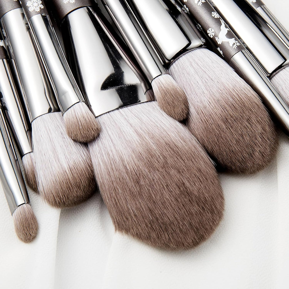 Juego de brochas de maquillaje de pelo de cabra natural profesional...