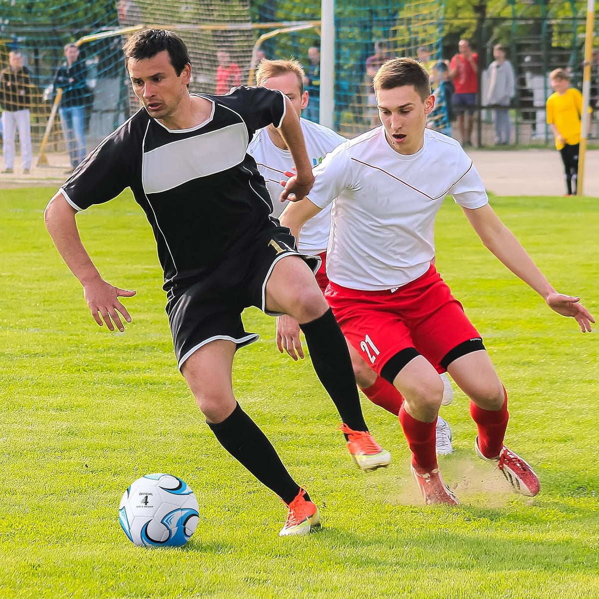 Lunmon 12 pelotas de fútbol a granel con 2 bombas, tamaño oficial,...