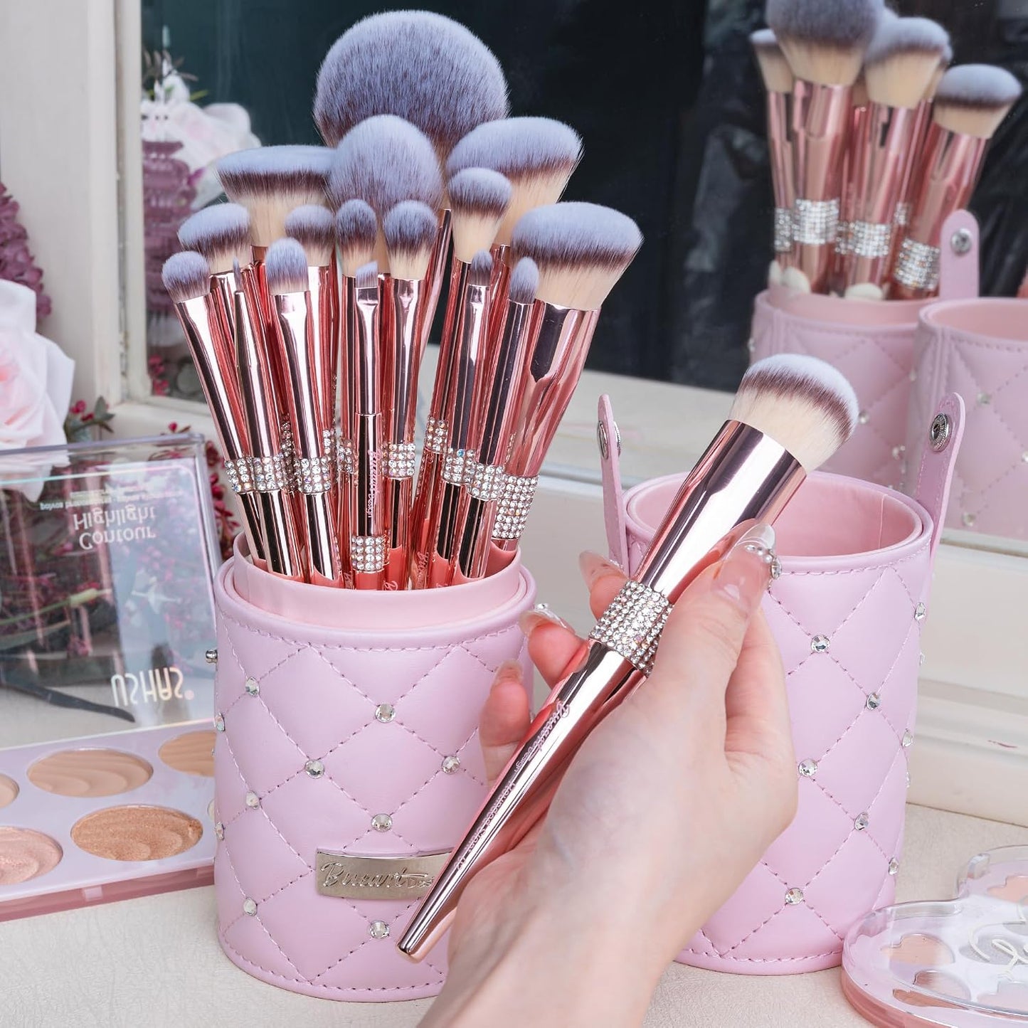 Bueart Design Juego de 16 brochas de maquillaje con elegante estuch...