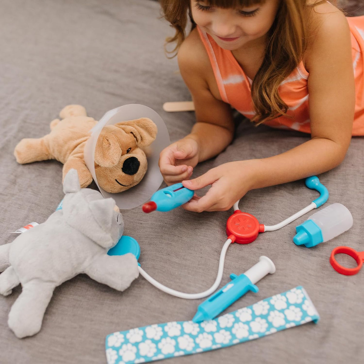 Melissa &amp; Doug Examine &amp; Treat Pet Vet Play Set \u2013 Jueg...