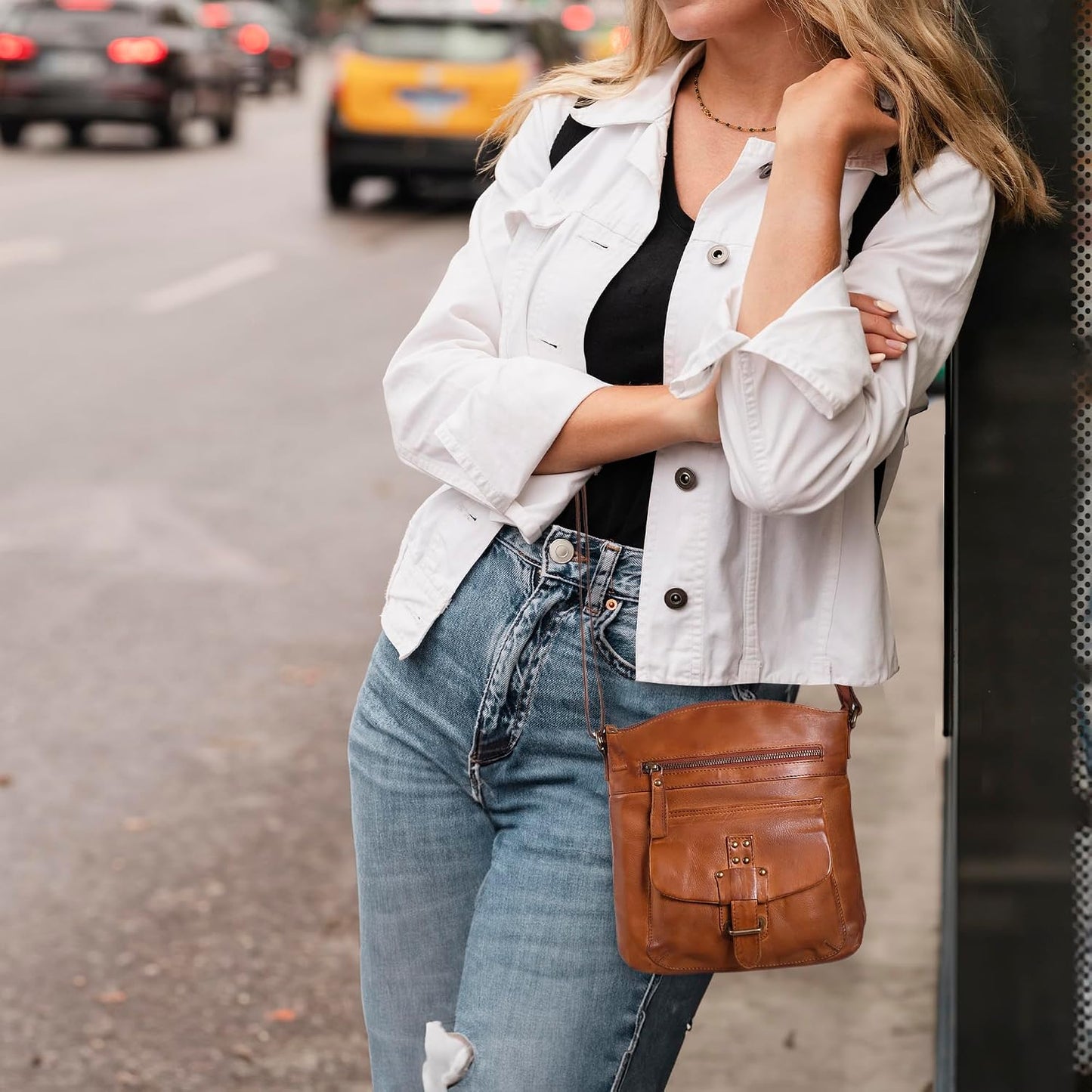 Bolso cruzado de cuero de Oak Leathers para mujer con correa de hom...