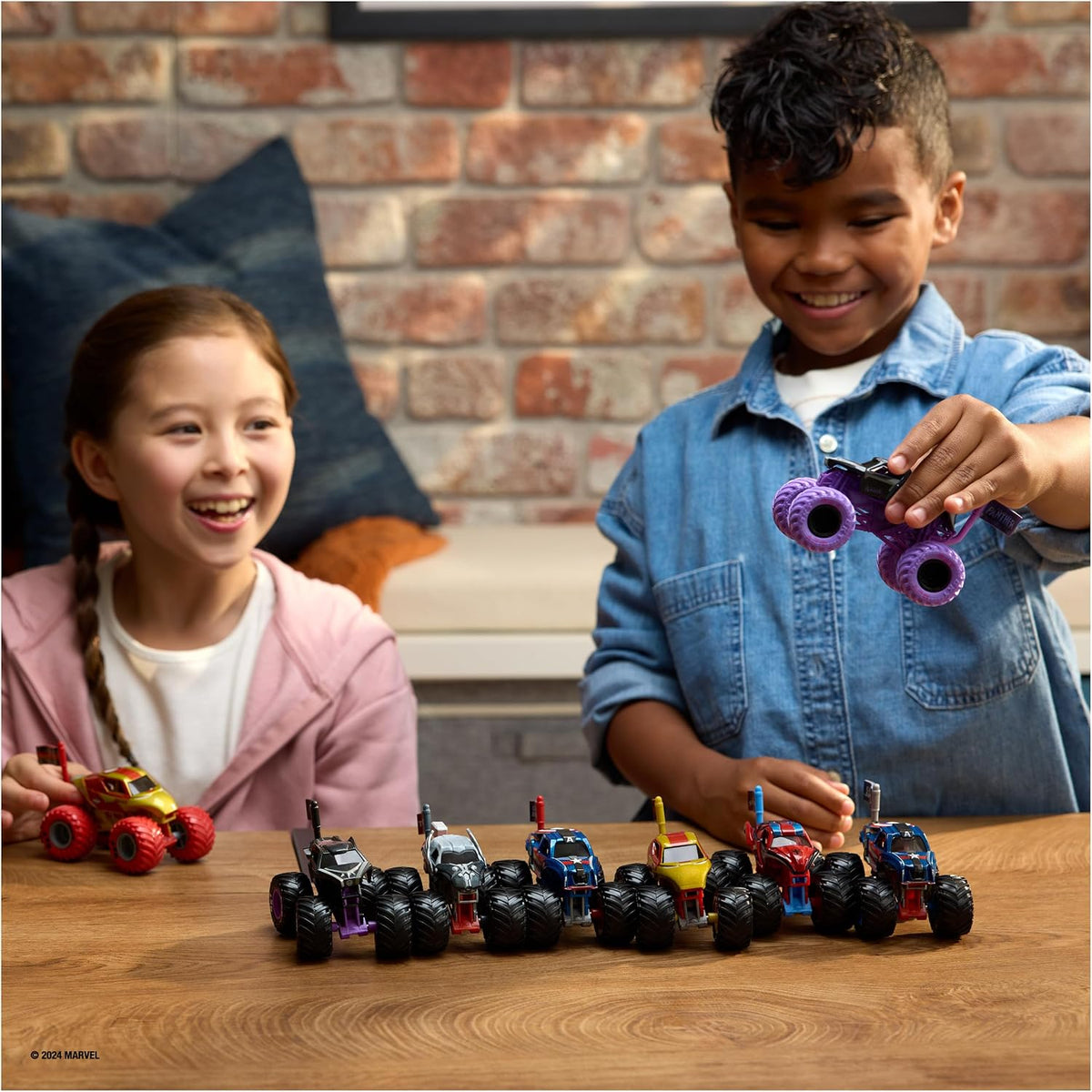 Monster Jam - Camión monstruo oficial de Marvel Captain America, ve...