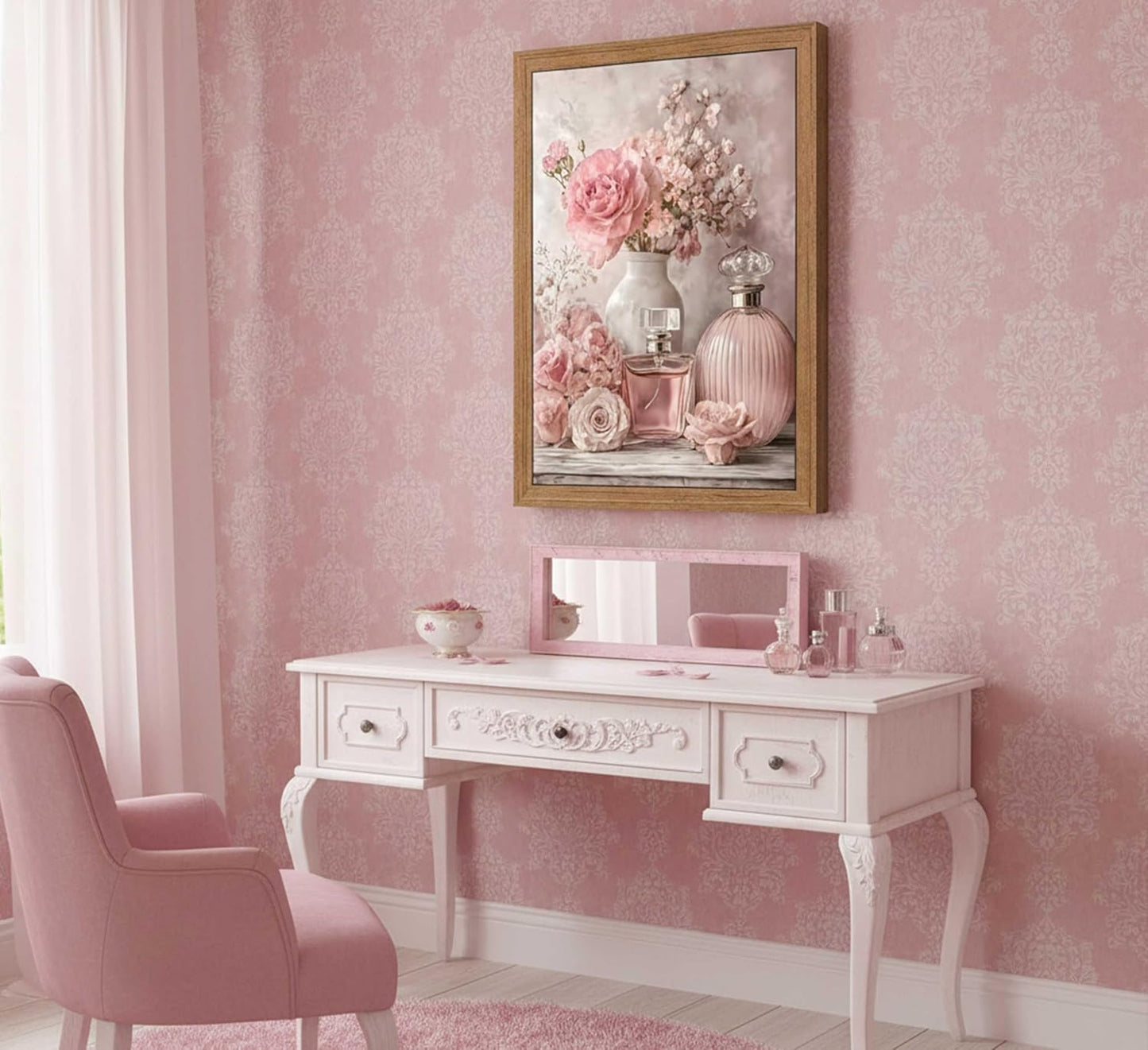 Arte de pared enmarcado de flores rosas, botella de perfume floral...