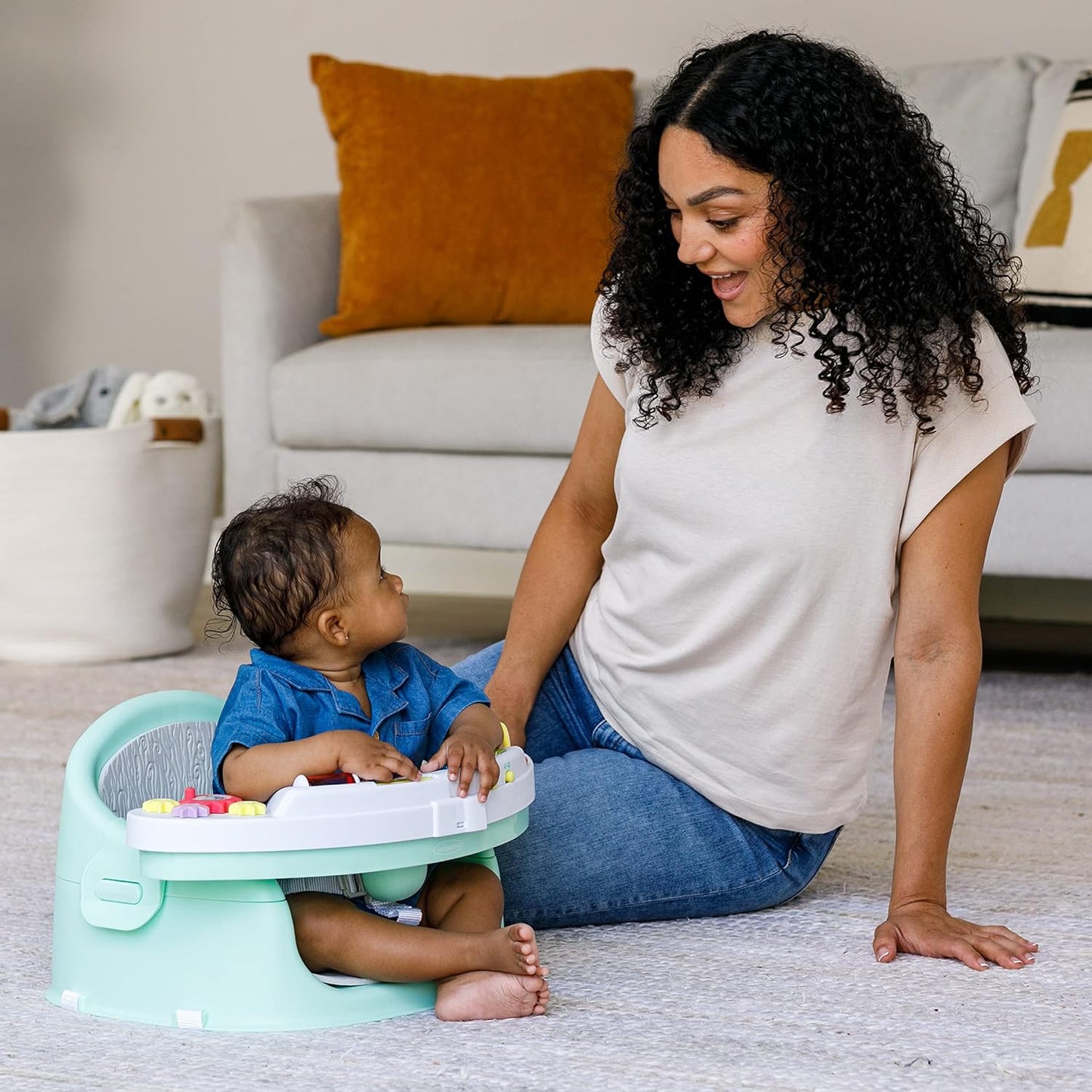 Infantino Music &amp; Lights Asiento de Descubrimiento y Elevador 3...