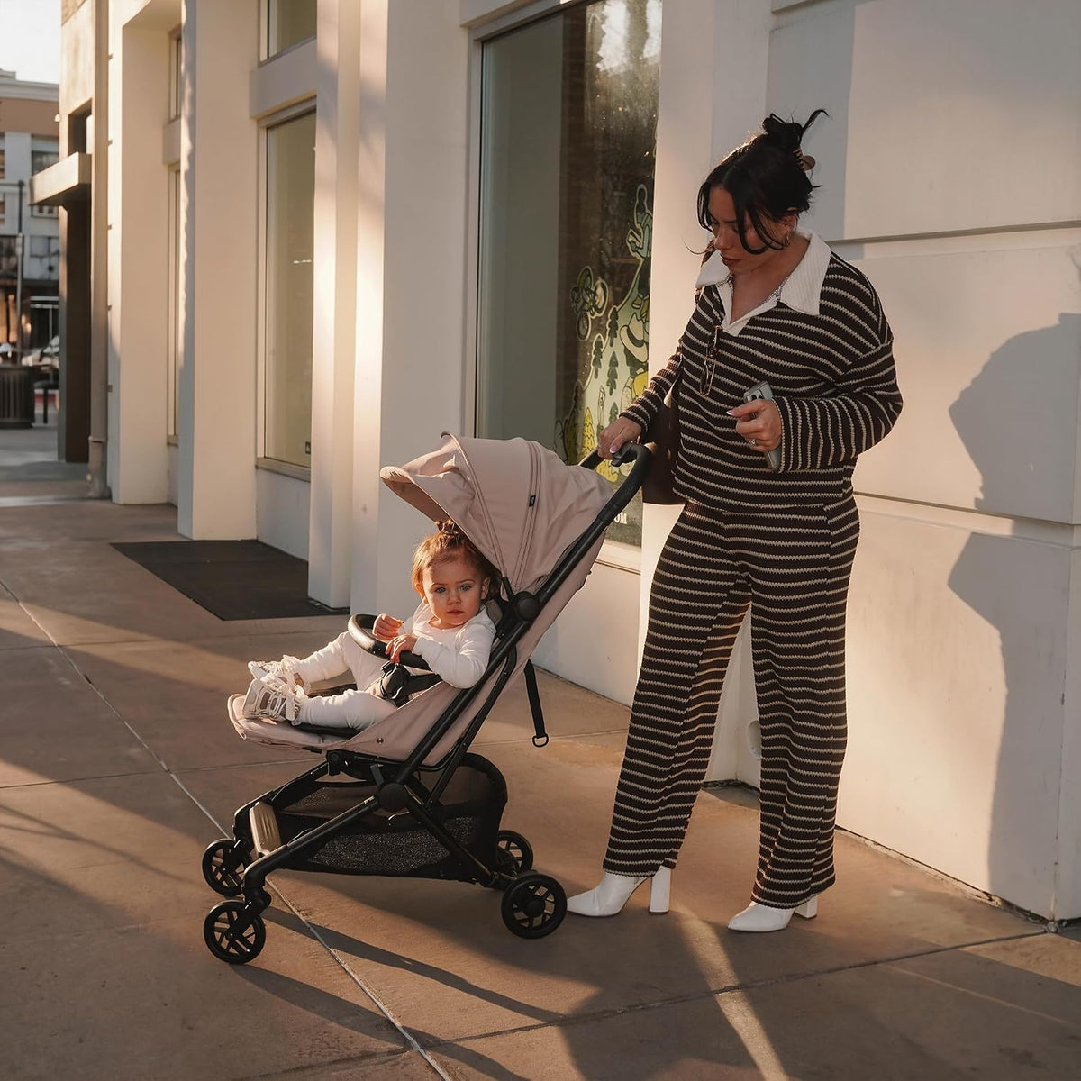 Mompush Velo - Cochecito de viaje compacto plegable con una sola ma...