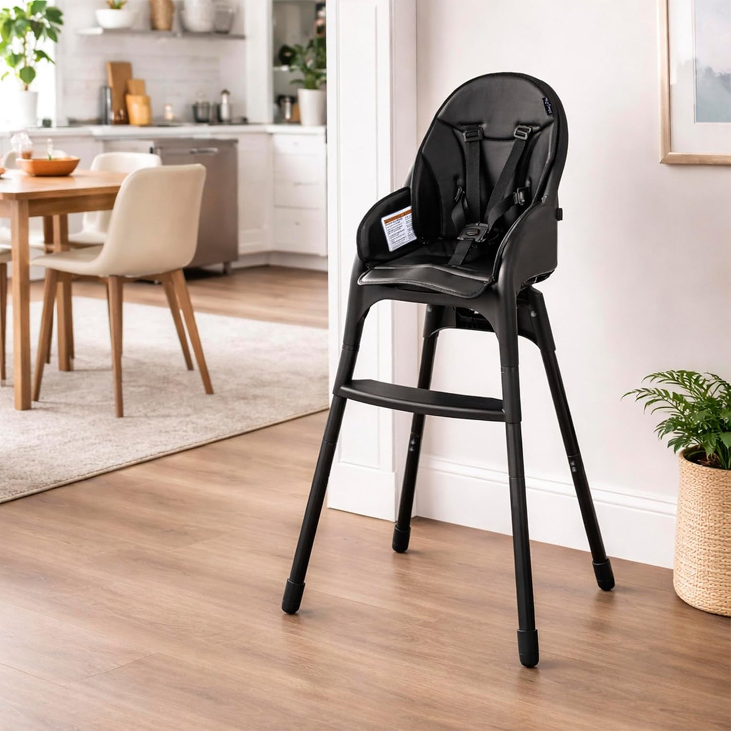 Dream On Me Chomper Champ - Trona 2 en 1 en negro