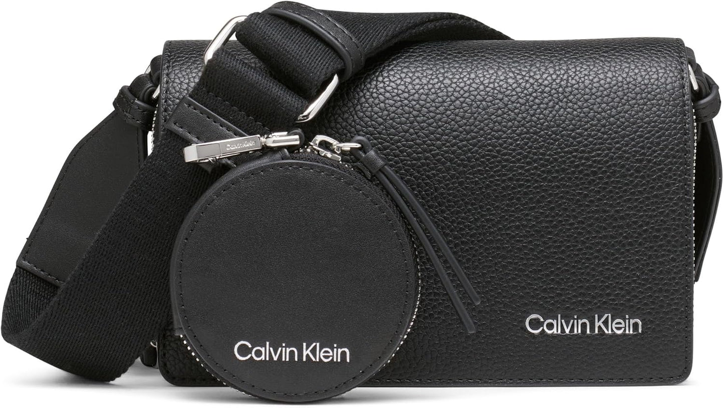 Calvin Klein Bolso bandolera Millie con triple compartimento para m...