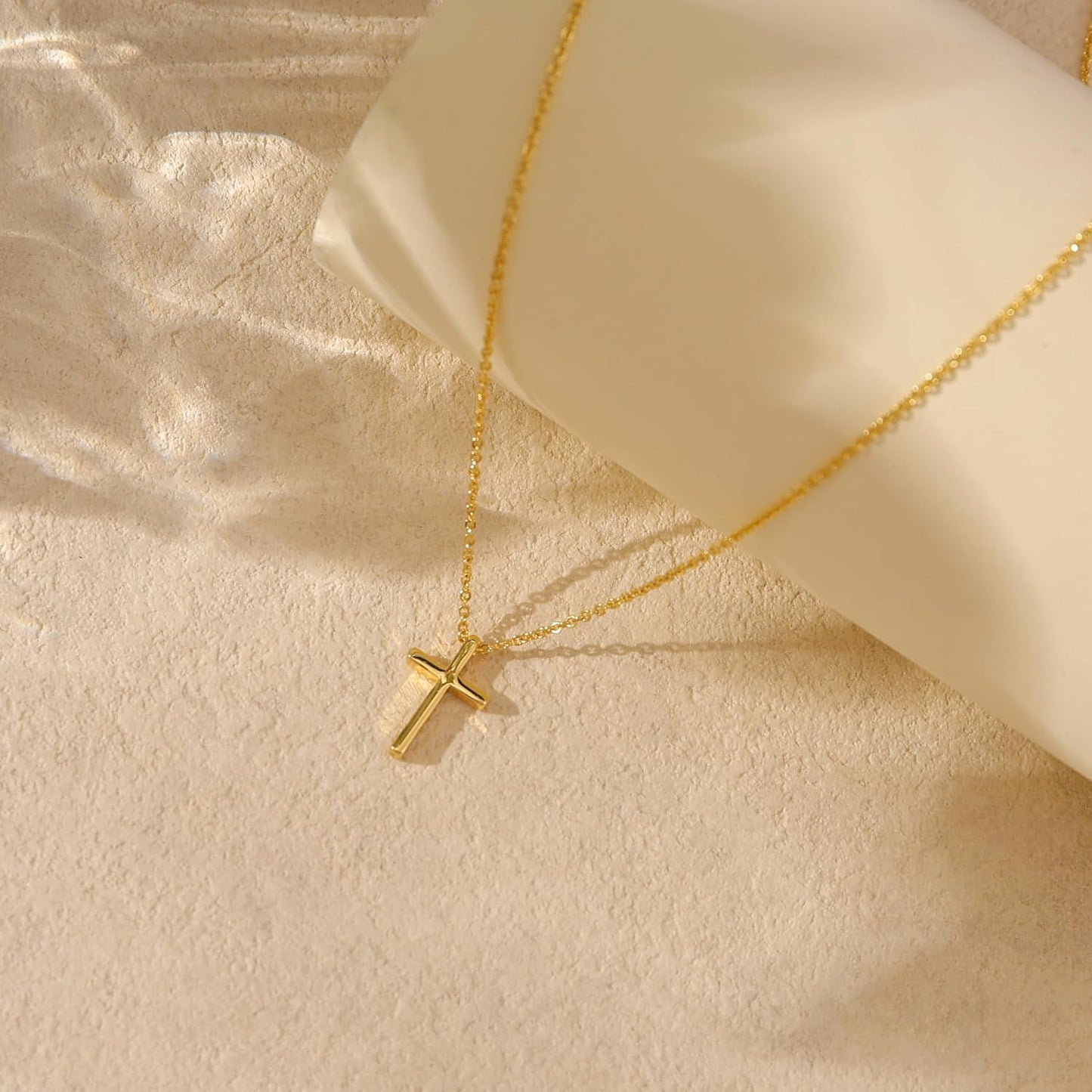 Collar de cruz para mujer, collar de doble cruz chapada en oro de 1...