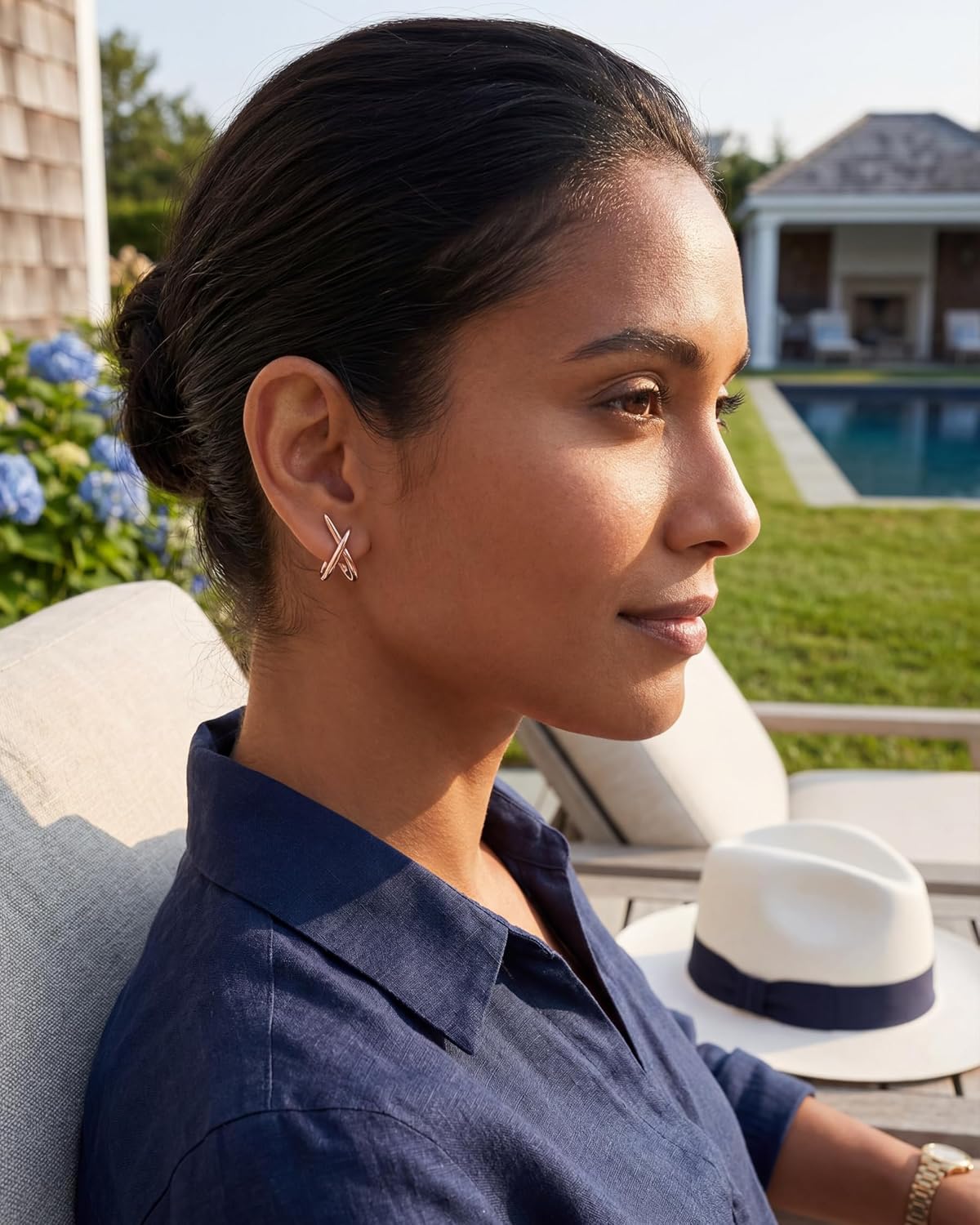 Aretes de oro para mujer, modernos, aretes de tuerca de oro de 14 q...